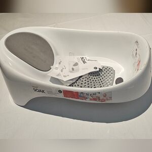 Soak Baby New W/ Scuffs